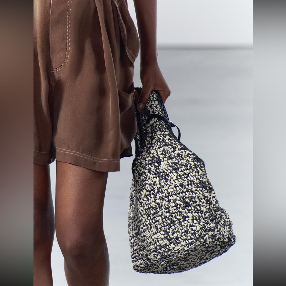 Zara woven midi beach tote 6235/310 Black and White